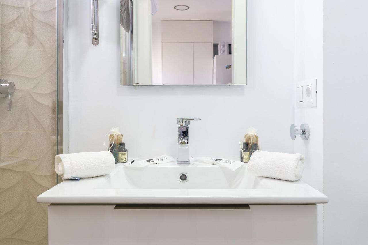 Amazing Views Beachfront Apartment With Swimming Pool Benalmadena Ngoại thất bức ảnh